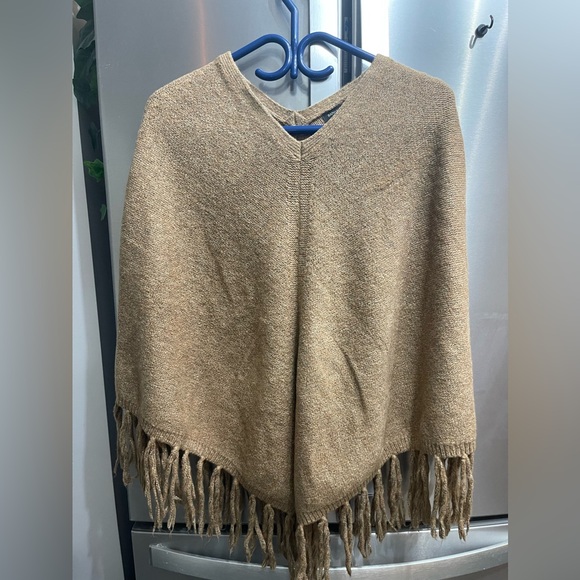Banana Republic Poncho - Picture 1 of 3